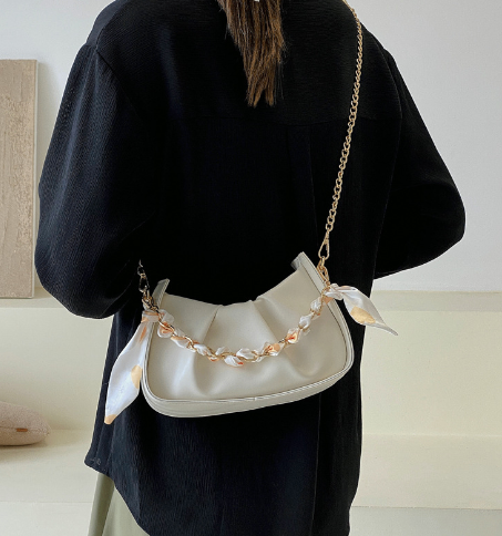 Classic Shoulder Bag