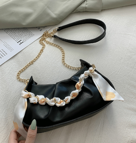 Classic Shoulder Bag
